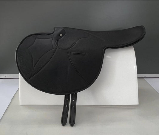 SADDLE SOFT SEAT AUS/LTH EX 7LB (BLK)